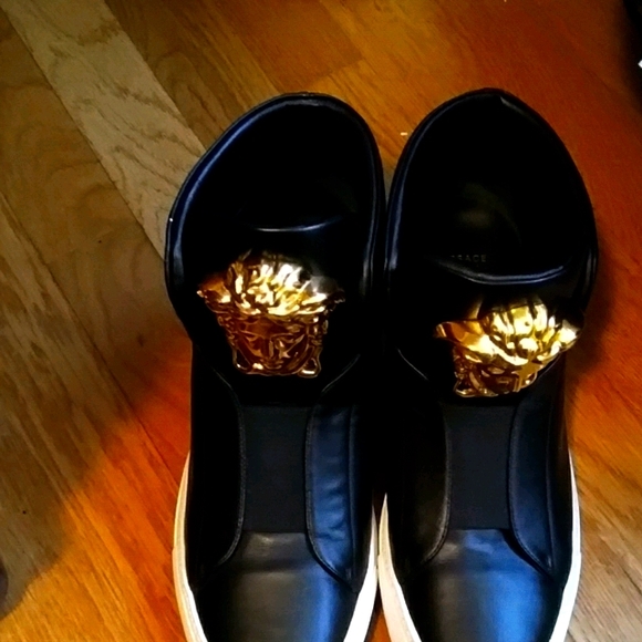 Authentic Versace medusa Palazzos - Picture 2 of 2